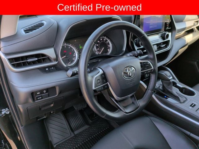 2025 Toyota Highlander XLE