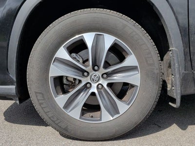 2025 Toyota Highlander XLE