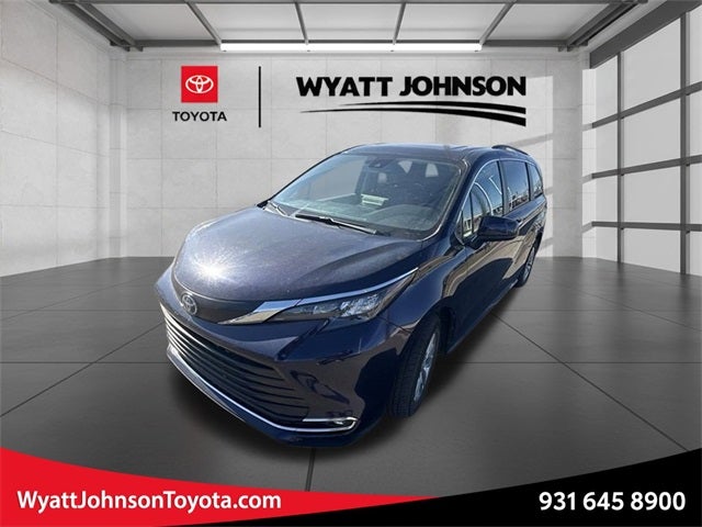 2024 Toyota Sienna XLE