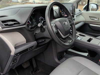2024 Toyota Sienna XLE