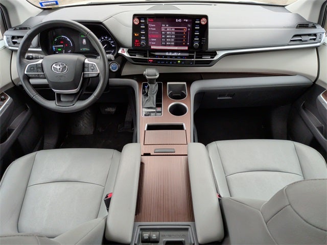 2024 Toyota Sienna XLE