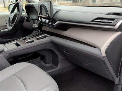 2024 Toyota Sienna XLE