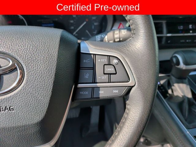 2025 Toyota Sienna XLE 8 Passenger
