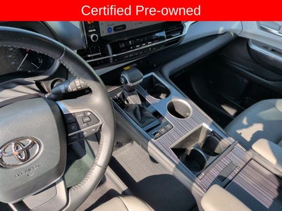2025 Toyota Sienna XLE 8 Passenger