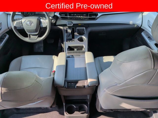 2025 Toyota Sienna XLE 8 Passenger