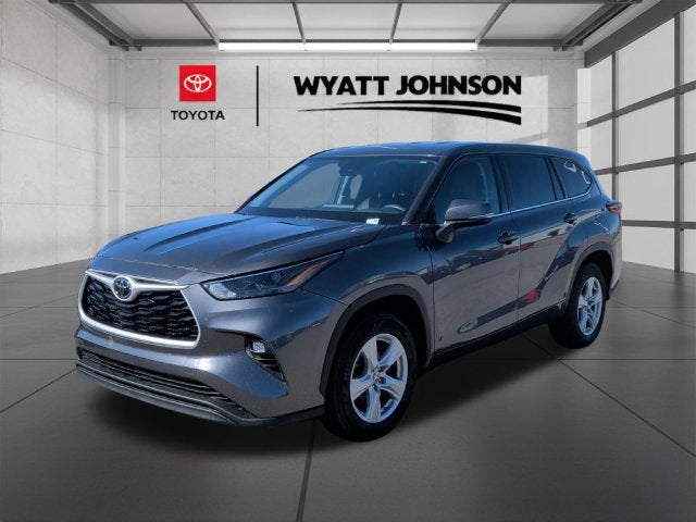 2022 Toyota Highlander LE