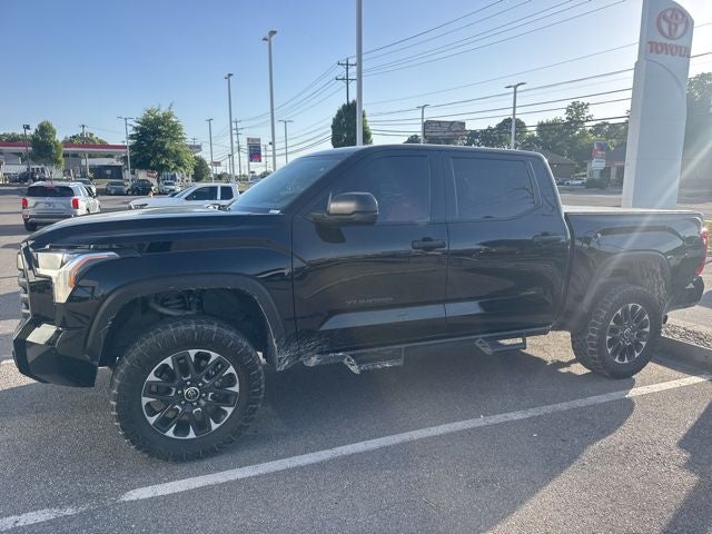 2025 Toyota Tundra SR5 3.4L 4WD CrewMax 5.5' Bed's photo