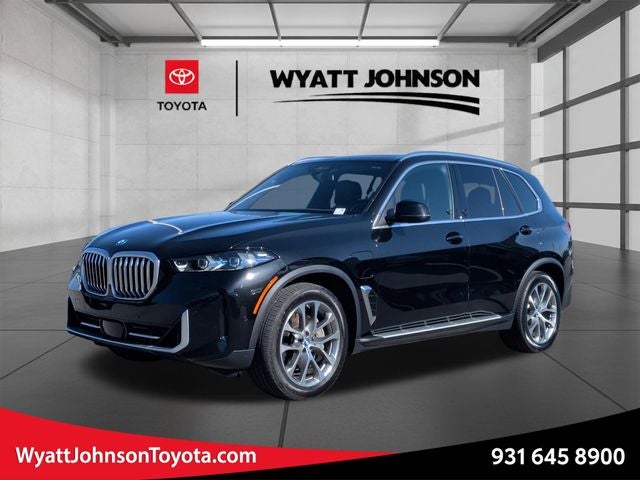 2025 BMW X5 xDrive50e's photo