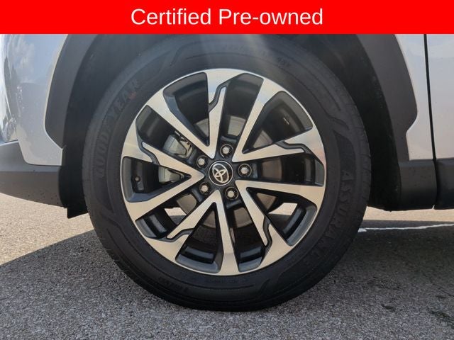 2025 Toyota Corolla Cross XLE
