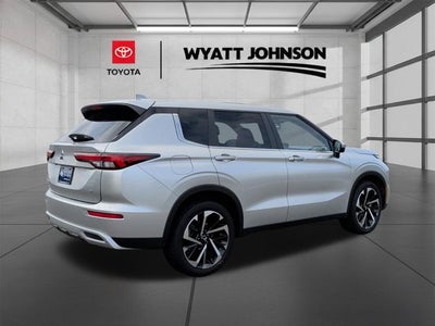 2024 Mitsubishi Outlander SE