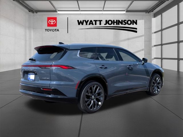 2025 Toyota Crown Signia Limited