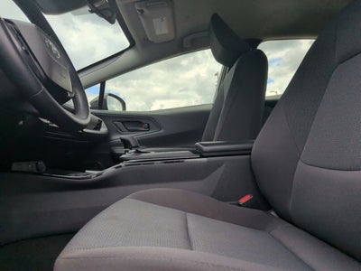 2025 Toyota Prius LE