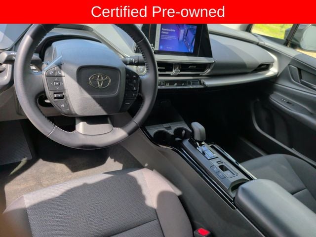 2025 Toyota Prius LE