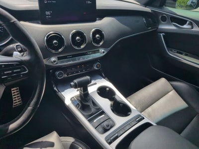 2022 Kia Stinger GT1