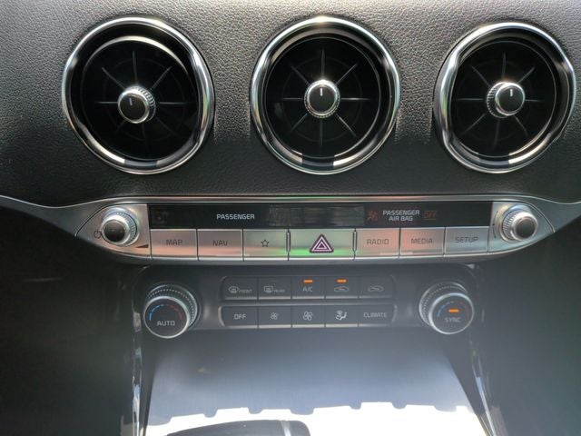 2022 Kia Stinger GT1