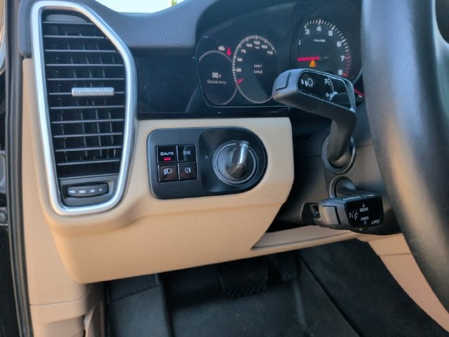 2021 Porsche Cayenne Base