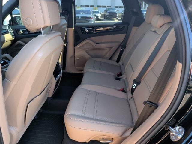 2021 Porsche Cayenne Base