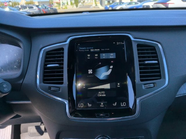 2020 Volvo XC90 T6 Momentum