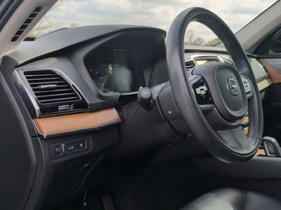 2021 Volvo XC90 Recharge Plug-In Hybrid T8 Inscription Expression 7 Passenger