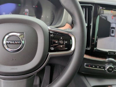 2024 Volvo XC60 B5 Plus Dark Theme