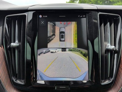 2024 Volvo XC60 B5 Plus Dark Theme