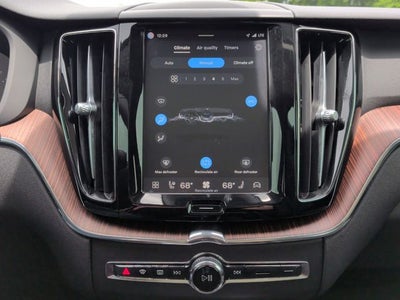 2024 Volvo XC60 B5 Plus Dark Theme