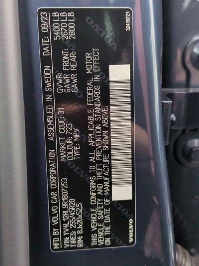 2024 Volvo XC60 B5 Plus Dark Theme