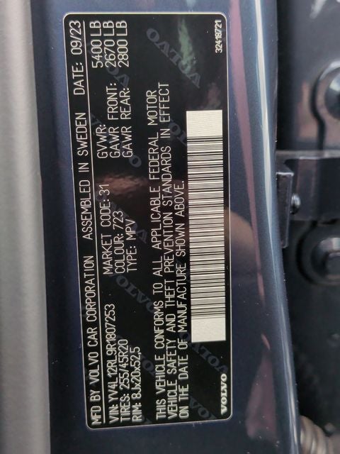 2024 Volvo XC60 B5 Plus Dark Theme