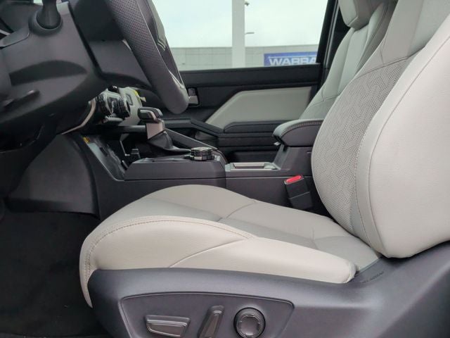 2026 Toyota Tacoma Limited - Photo 11
