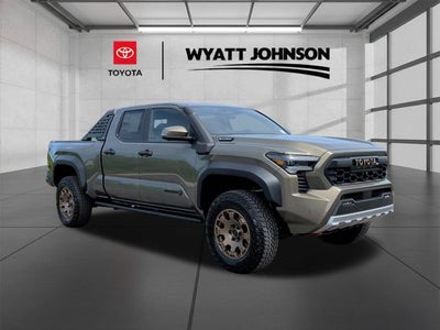 2026 Toyota Tacoma i-FORCE MAX Tacoma Trailhunter