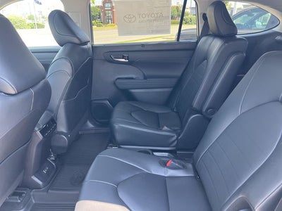 2026 Toyota Highlander XLE