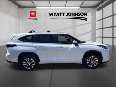2026 Toyota Highlander XLE