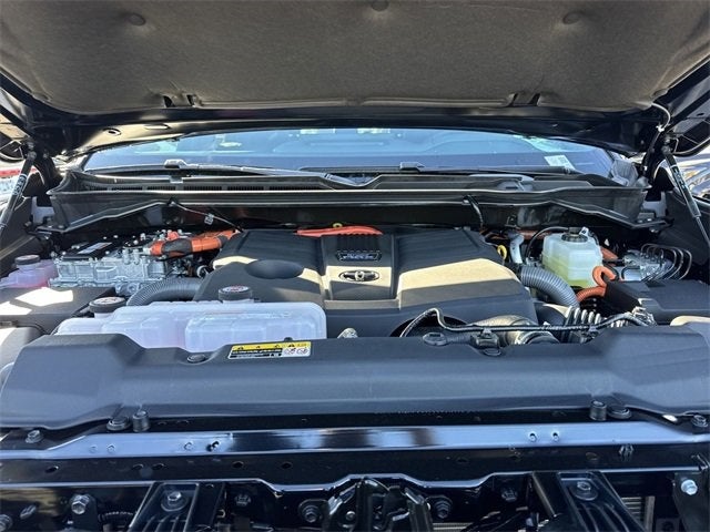 2026 Toyota Tundra i-FORCE MAX Tundra Platinum