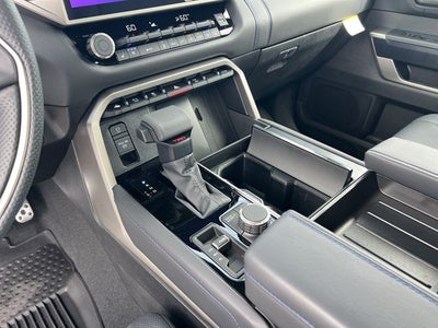 2026 Toyota Tundra i-FORCE MAX Tundra Platinum