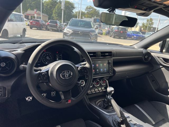 2026 Toyota GR86 Premium MT