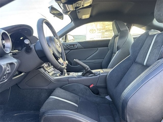 2026 Toyota GR86 Premium MT