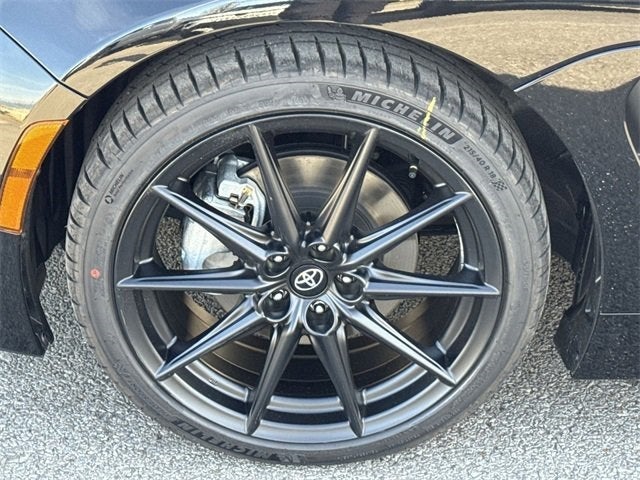 2026 Toyota GR86 Premium MT