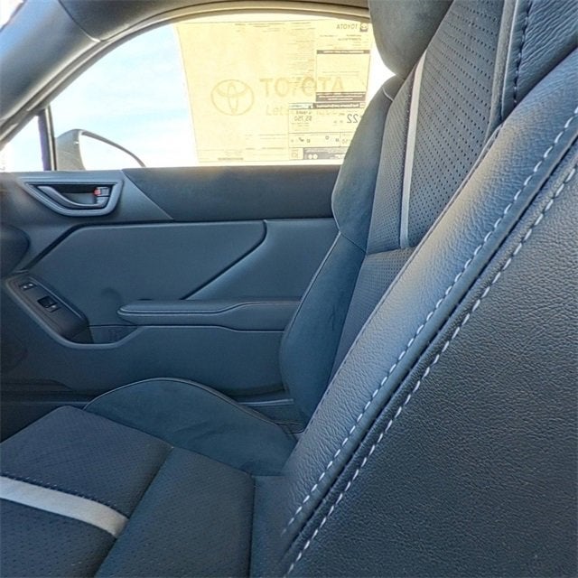 2026 Toyota GR86 Premium MT