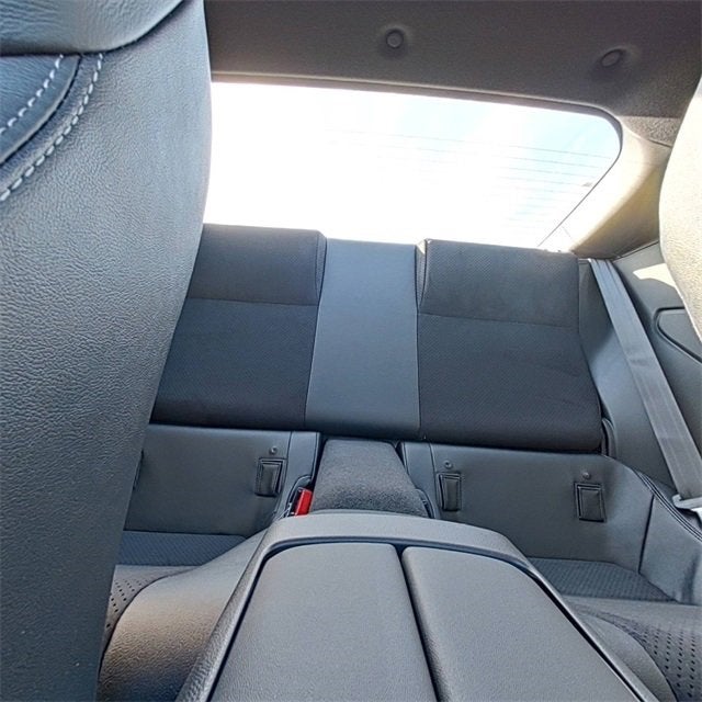 2026 Toyota GR86 Premium MT