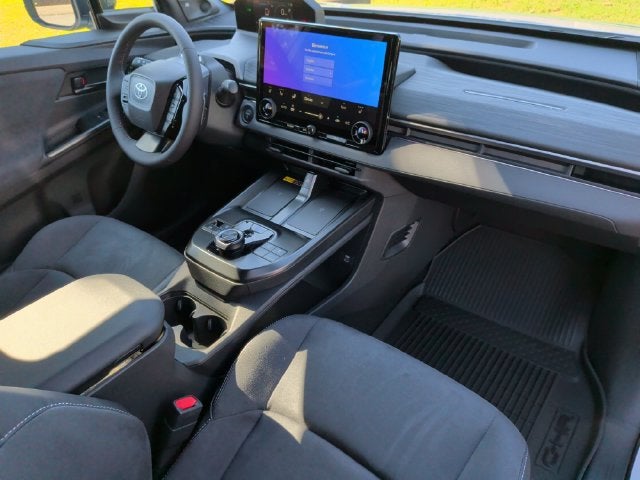 2027 Toyota C-HR XSE