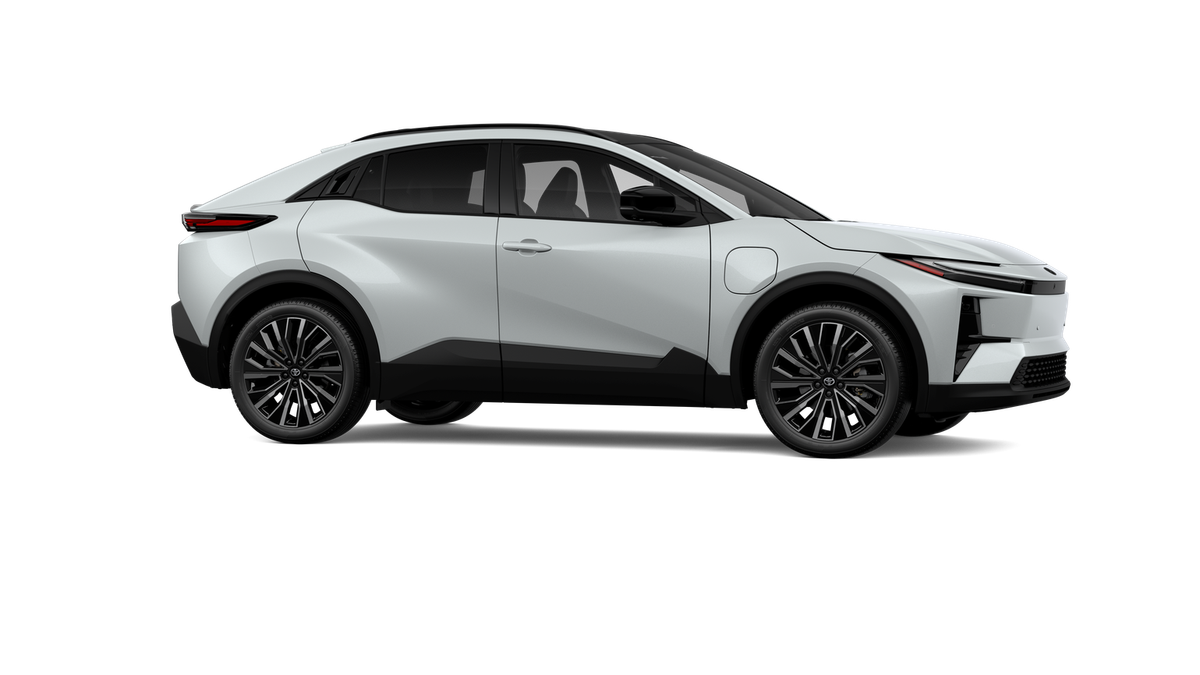 2027 Toyota C-HR XSE